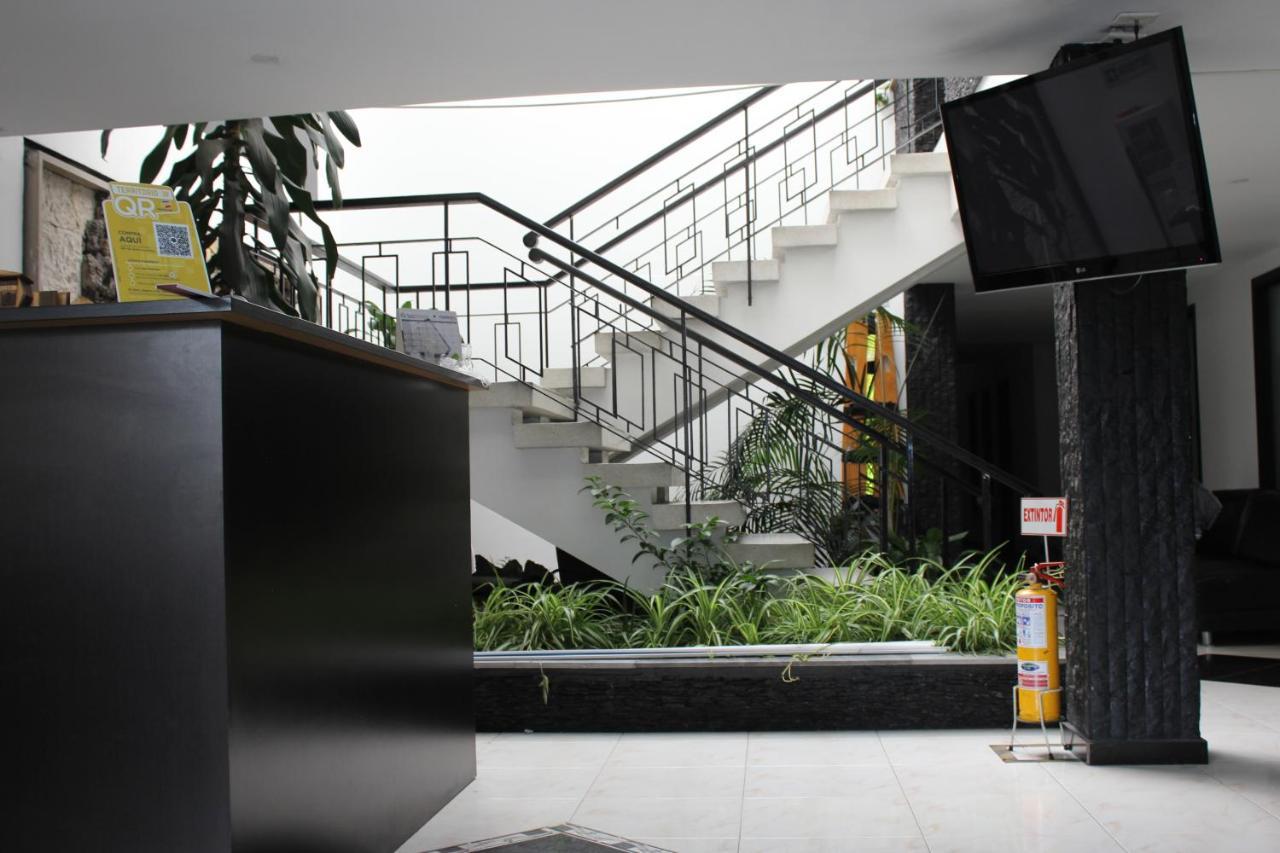 Hotel Dorado Plaza Bogota Bagian luar foto