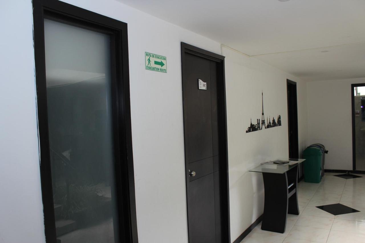 Hotel Dorado Plaza Bogota Bagian luar foto