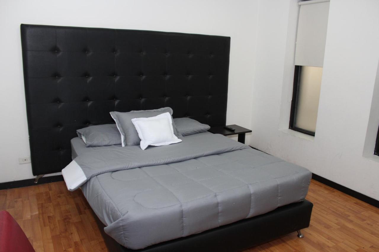 Hotel Dorado Plaza Bogota Bagian luar foto
