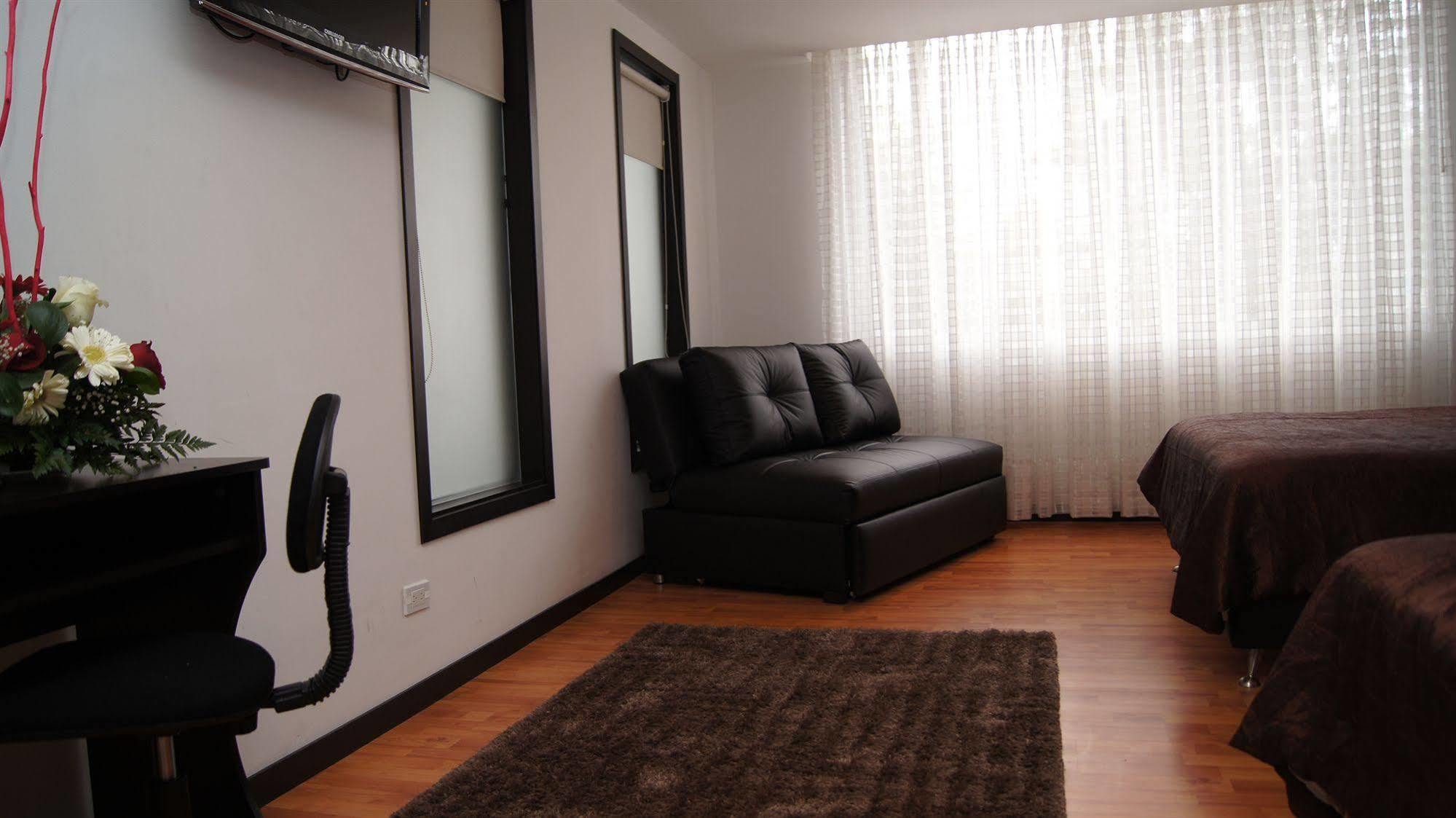 Hotel Dorado Plaza Bogota Bagian luar foto